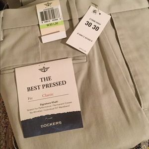 Men’s Dockers dress khaki
